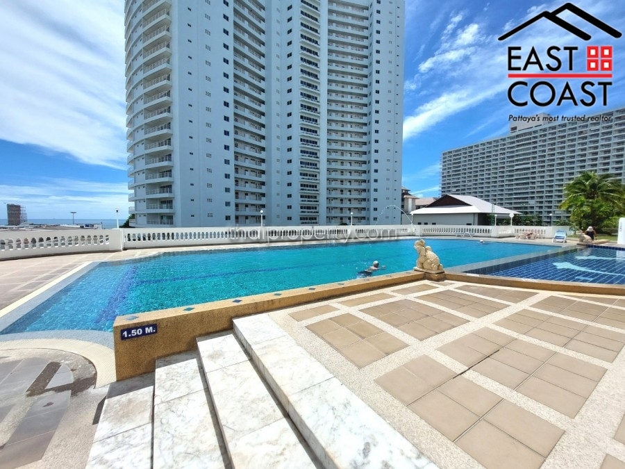 Jomtien Complex Condo in Jomtien