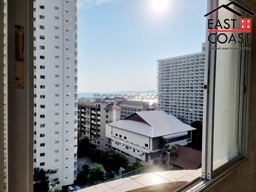 Jomtien Complex Condo in Jomtien